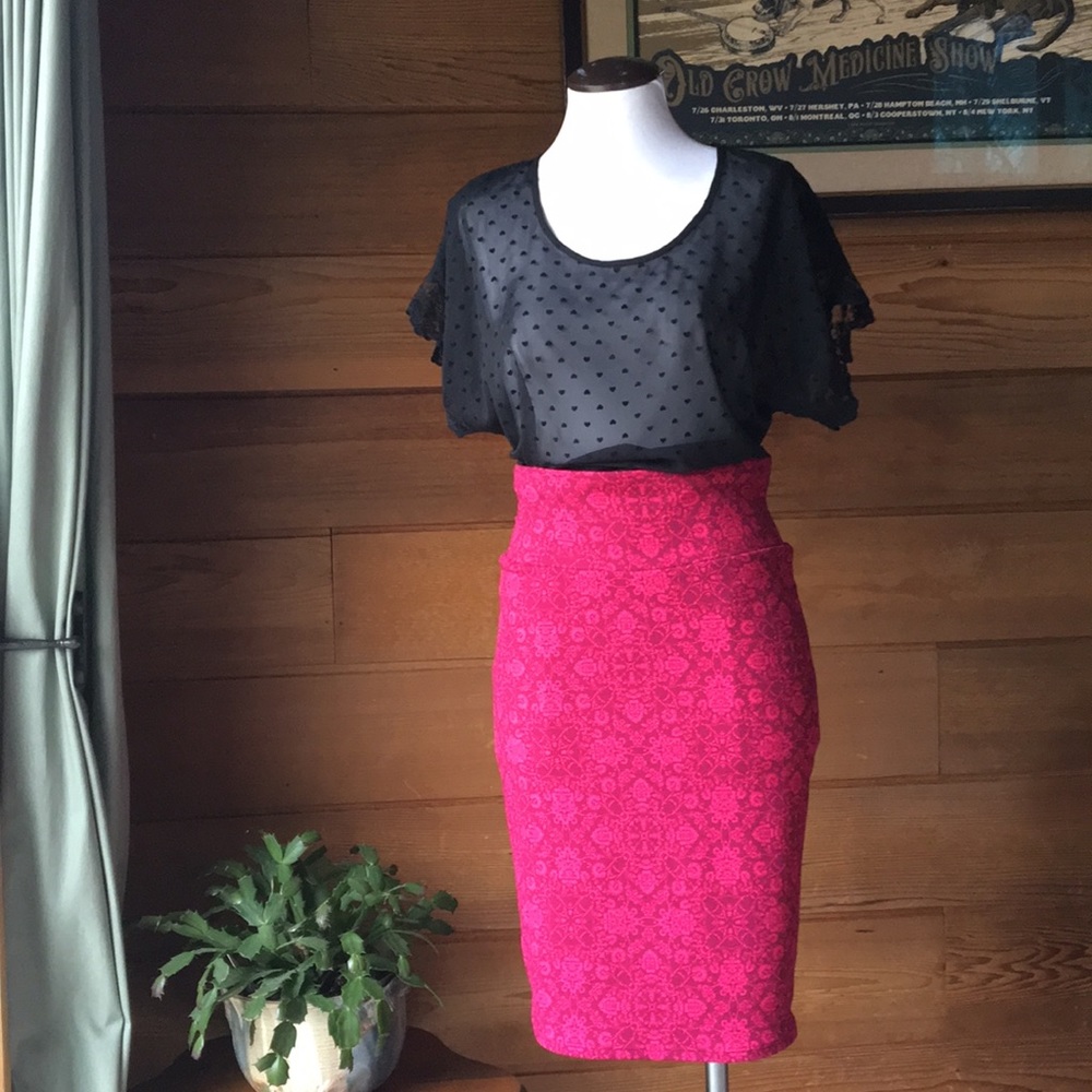LULAROE 💕 Cassie Pink Pencil Skirt